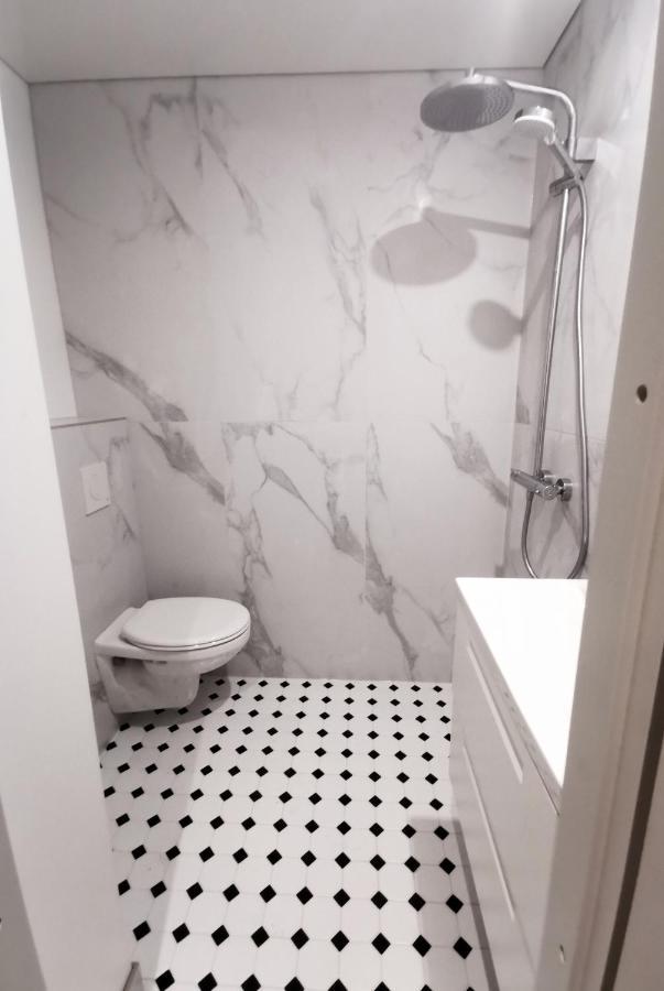Tolstoi Scandinavian 1 Bedroom Apartment + Free Parking Тарту Екстериор снимка